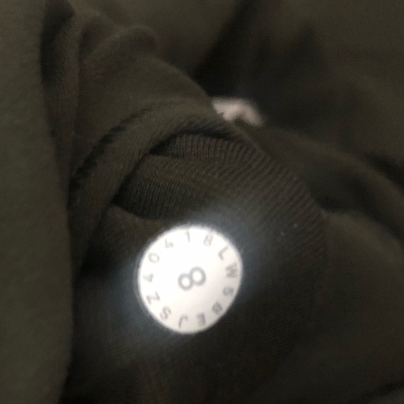 ❌SOLD❌🍋 Lululemon DARK OLIVE align pant 25” Sz. 8 - Picture 13 of 13